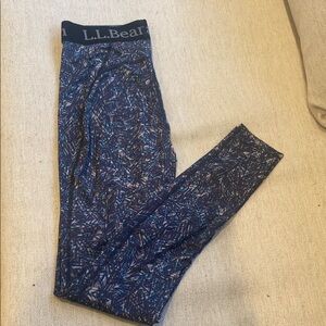 L.L. Bean Blue Patterned Leggings